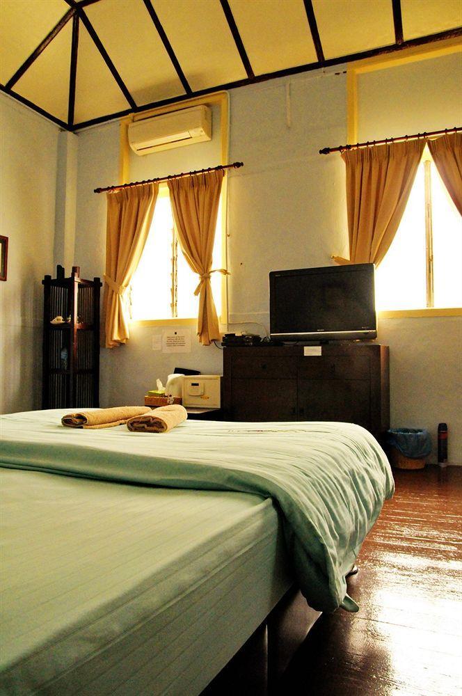 Palanquinn Heritage Suites George Town Buitenkant foto