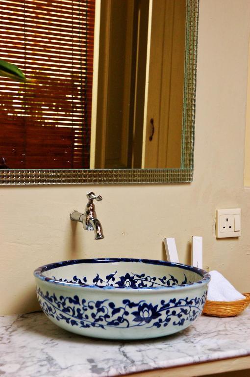Palanquinn Heritage Suites George Town Kamer foto